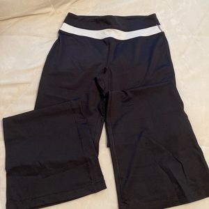 Lady foot locker wide legged yoga pants